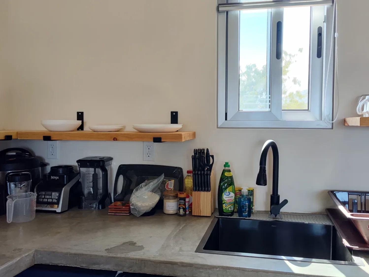 Upper studio: quiet, airy, amazing views — photo 13
