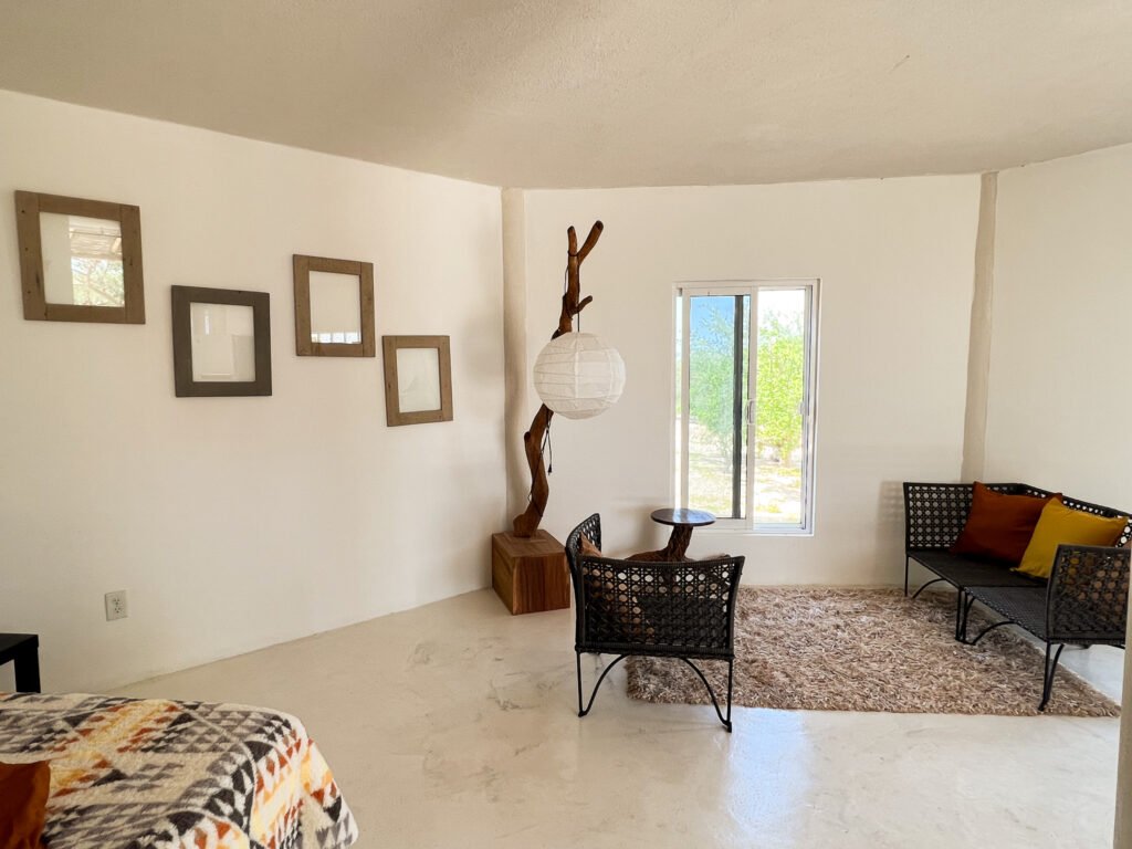 CASA KUKUAA | LIVING ROOM | LA VENTANA VACATION RENTALS